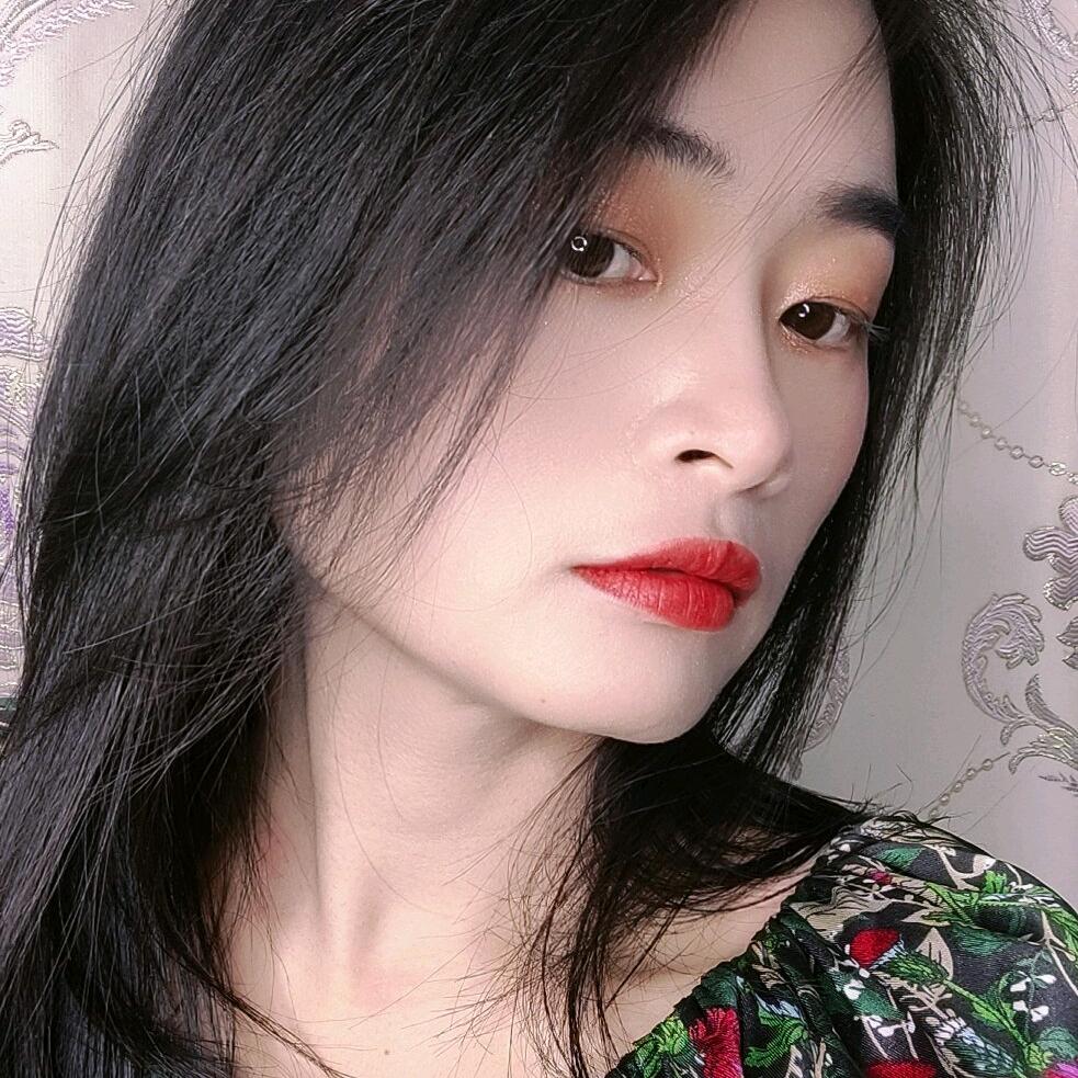 柒柒