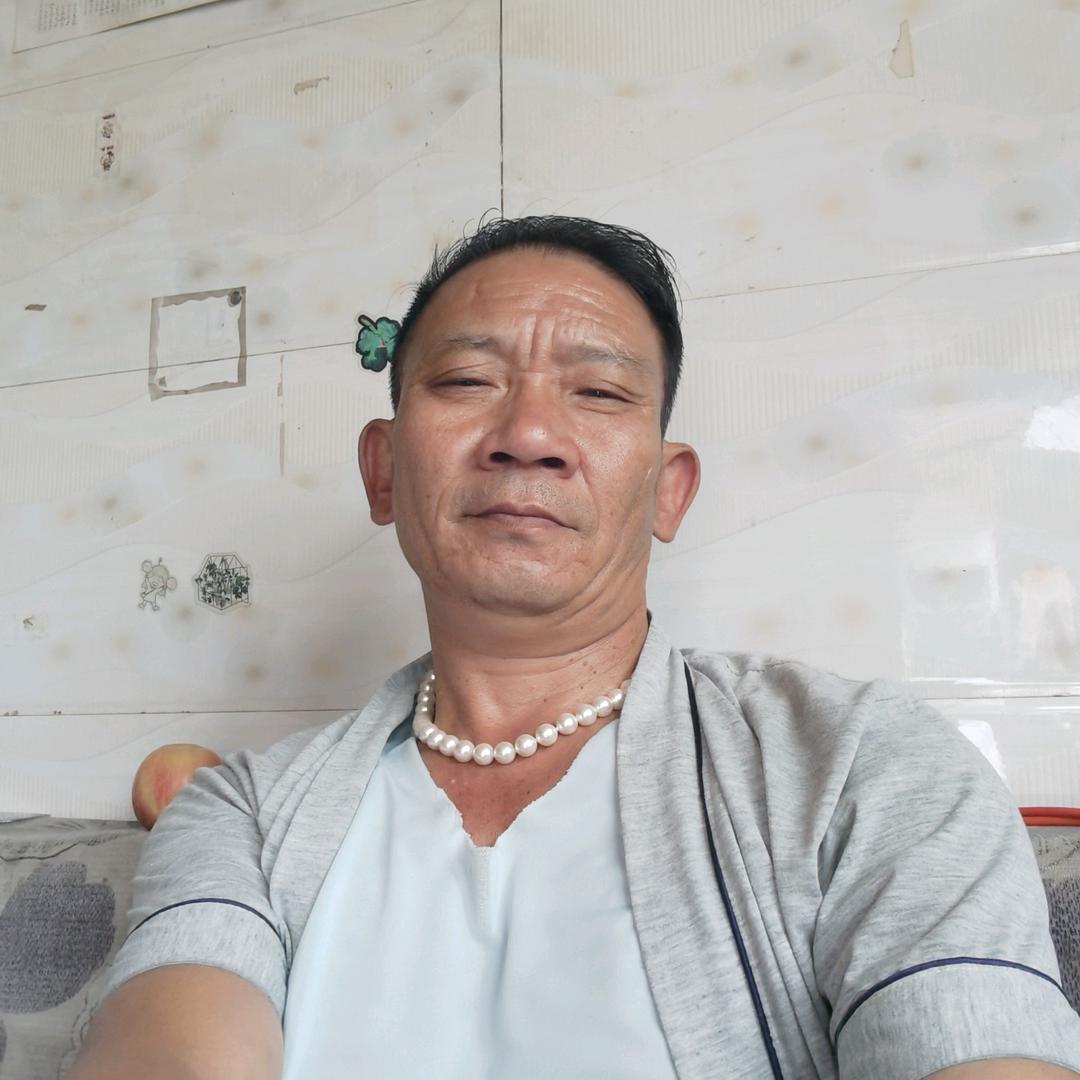 专业承包各种大小工程的老冯（爱心团）