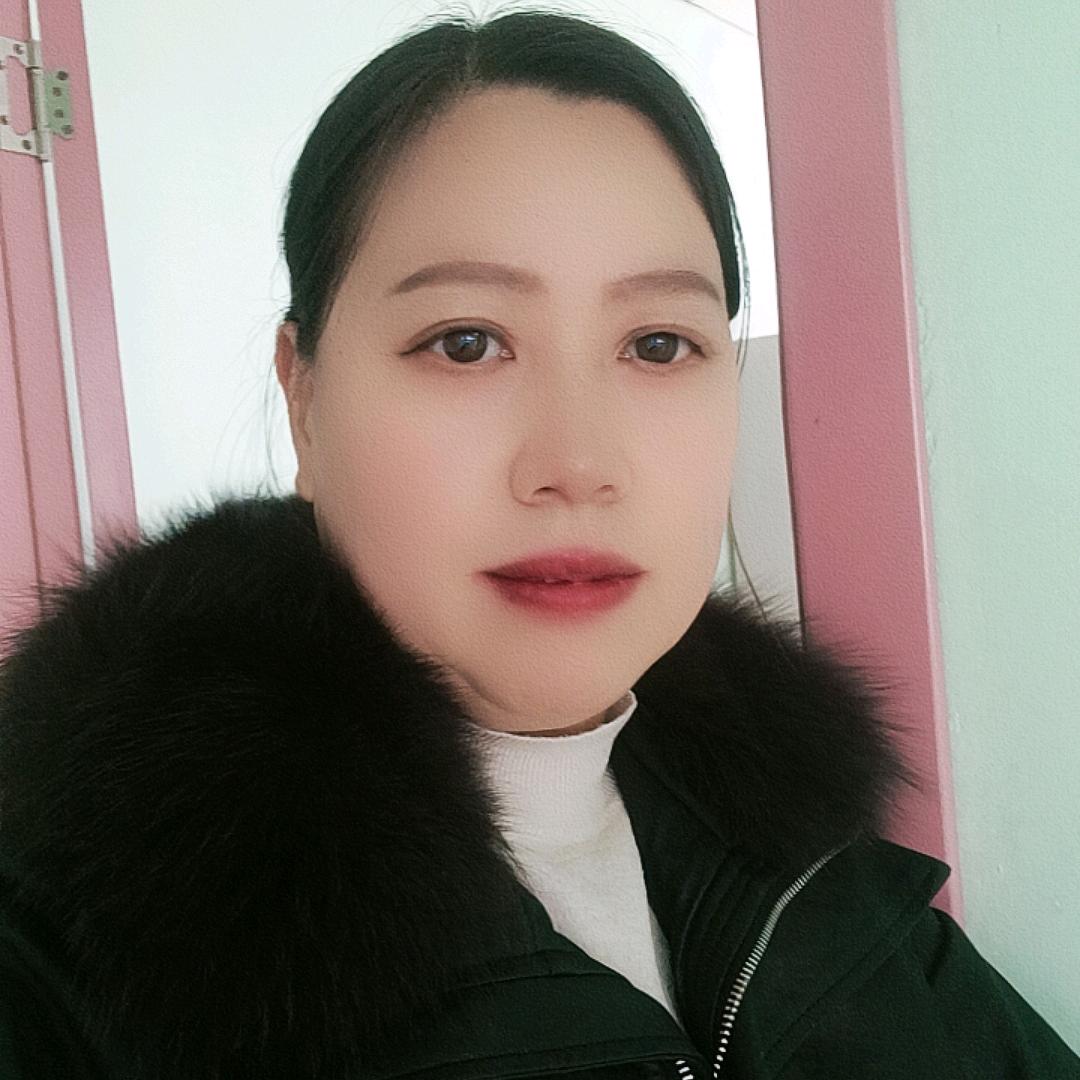 曹德群