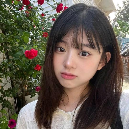 八月同学