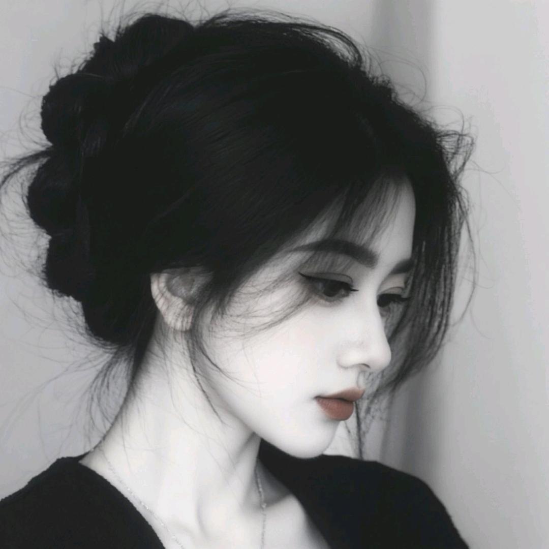 ^二月