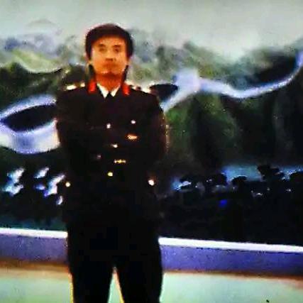 滕厚福:军旅书画院