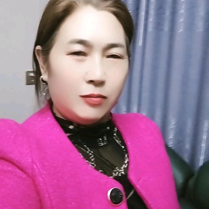 香香，开心快乐每一天！