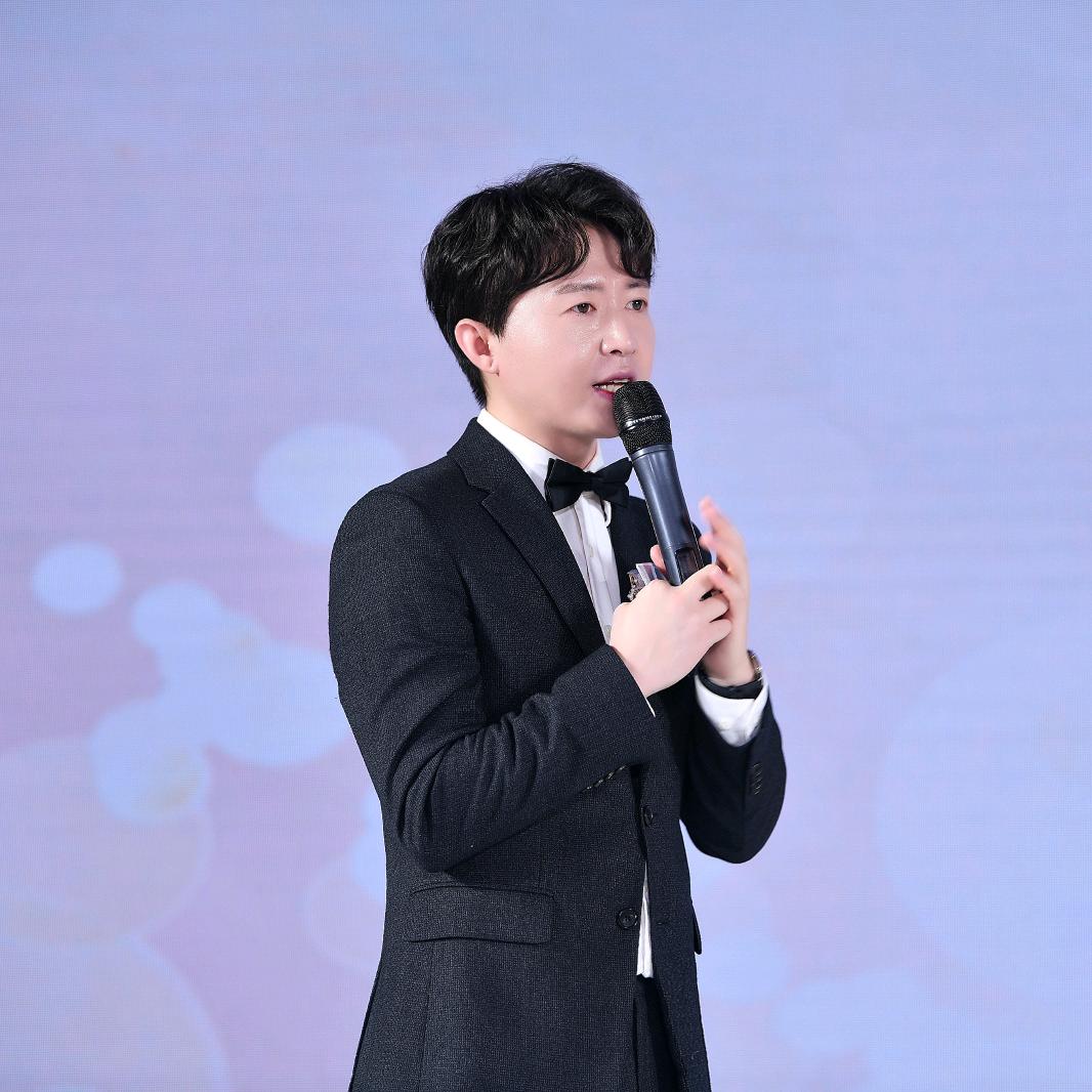 中韩双语主持洪MC