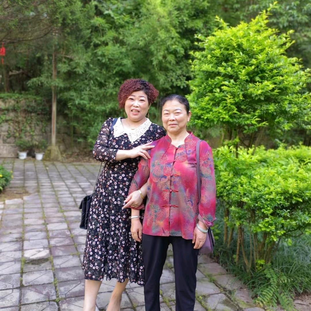 琴琴休闲