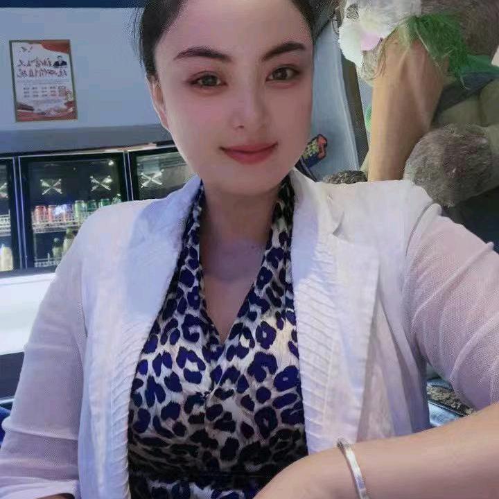 百草源专业  祛斑   祛痘