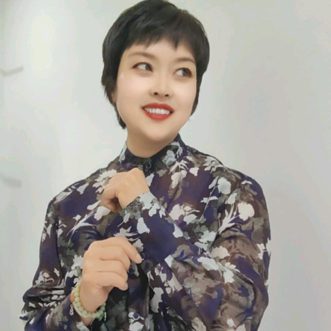 毛衣行内衣坊服装故事