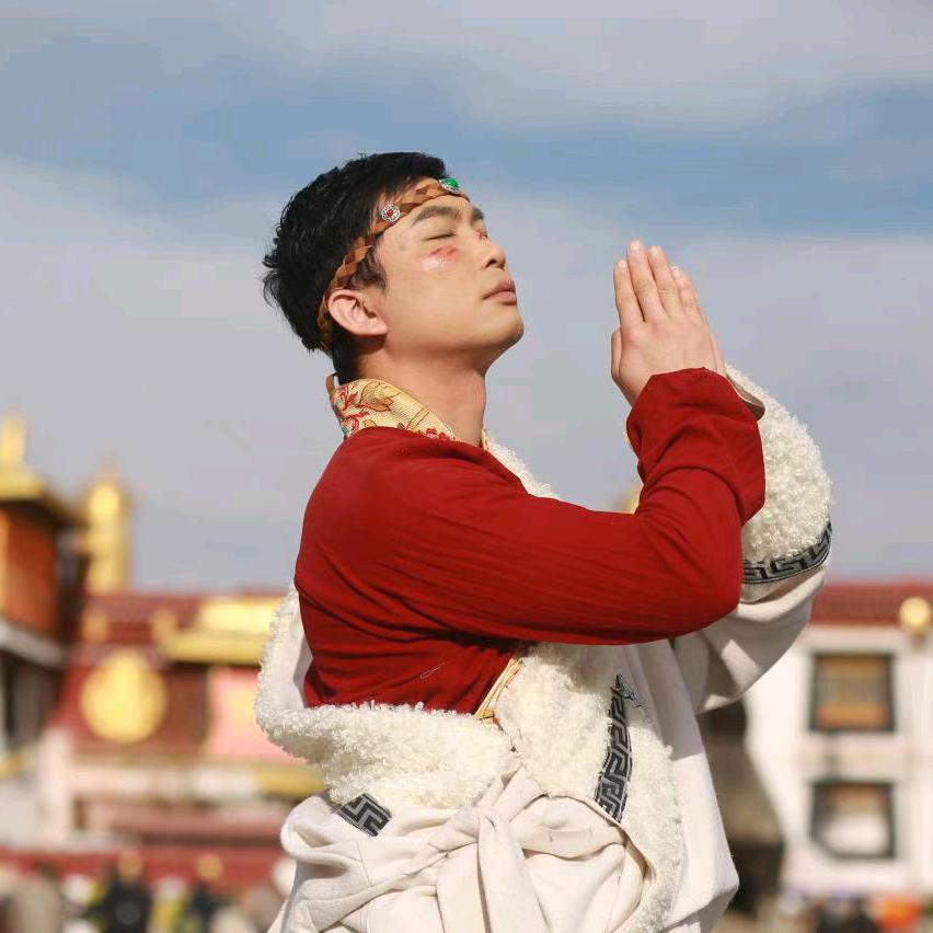 晚点遇见你没关系，但愿余生都是你