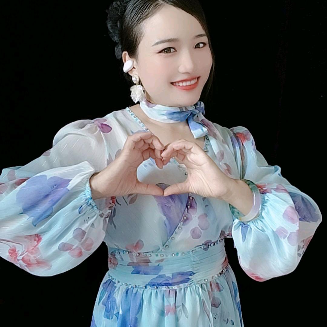 小太阳🌞手舞