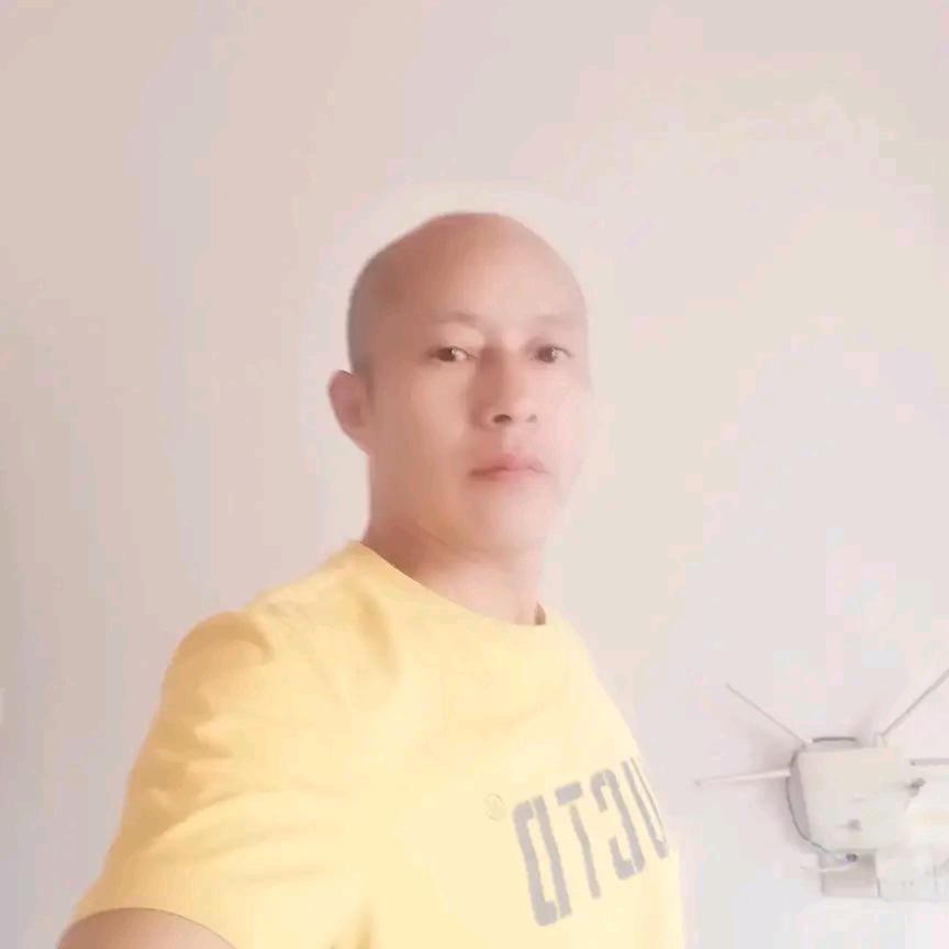 乡巴佬宁哥（晚，7.30首播）