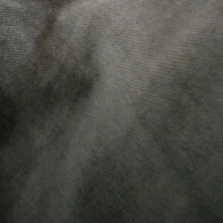 在玩迷你枪战精英
