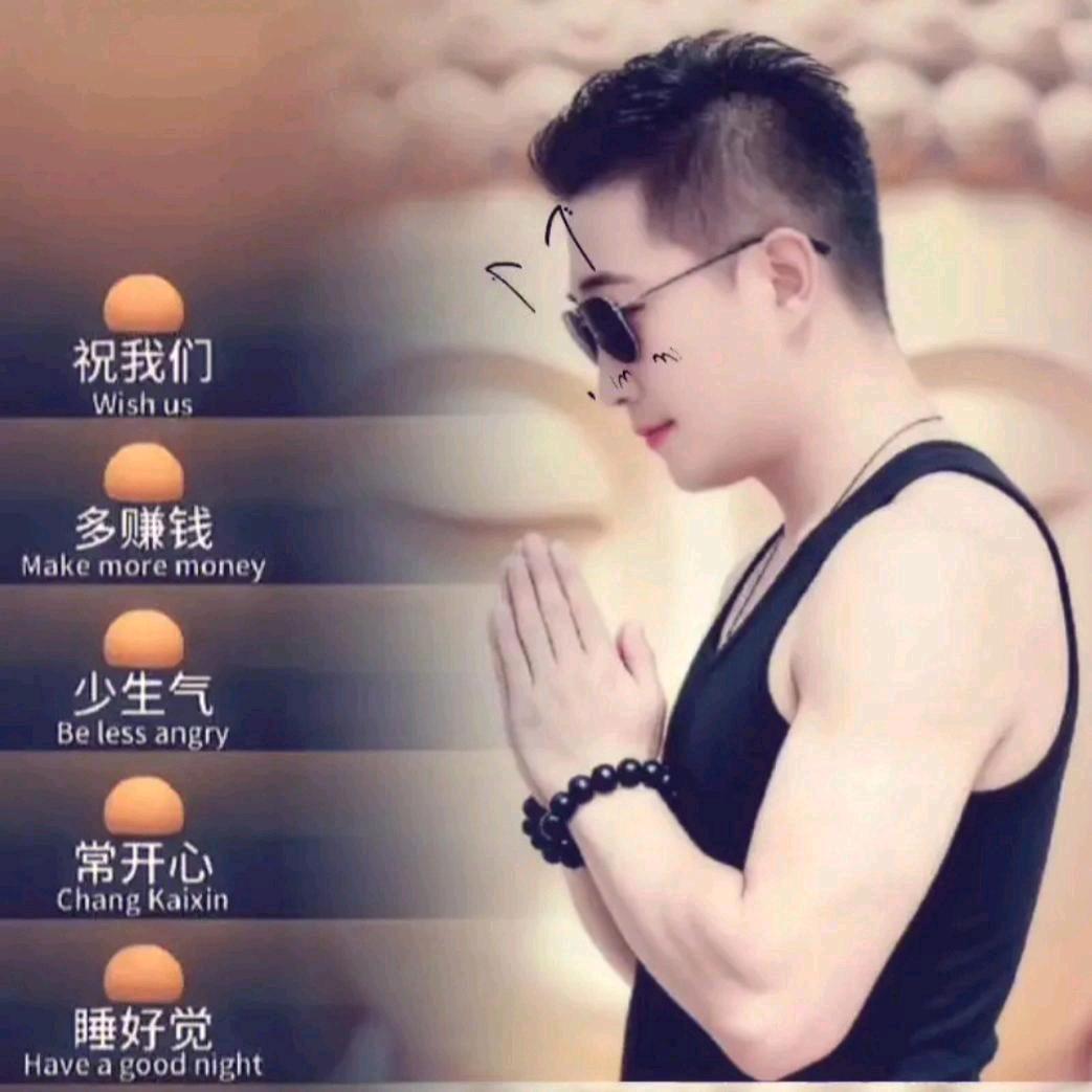 🍒꧔ꦿ᭄课桌上刻着我们的青春
