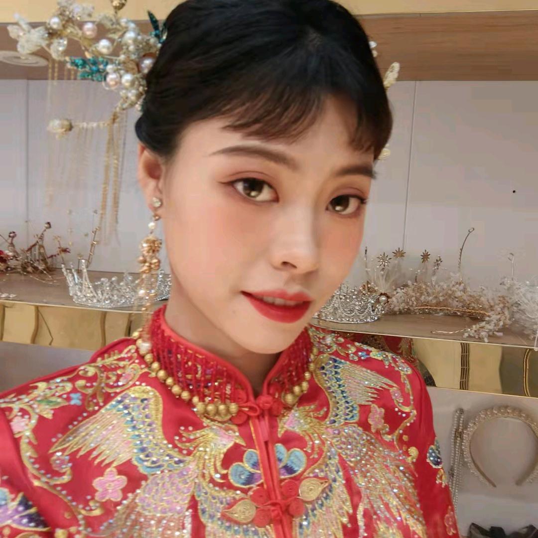 穆静