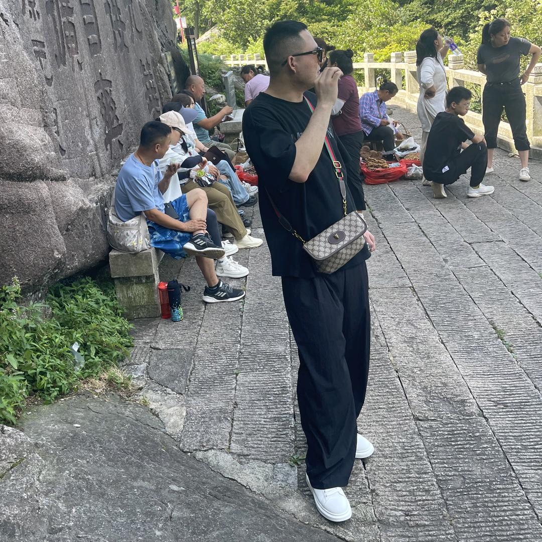 人城依旧