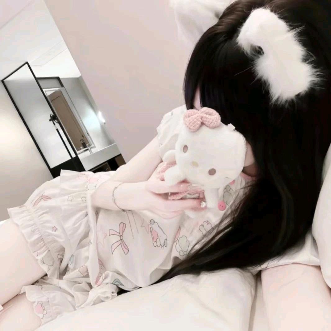 怜我天真泪