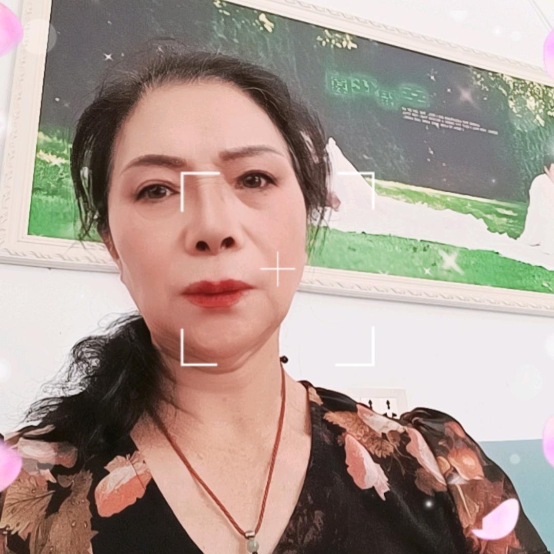漂亮阿婆