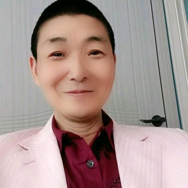 和盛楼房上料为梦想奔跑