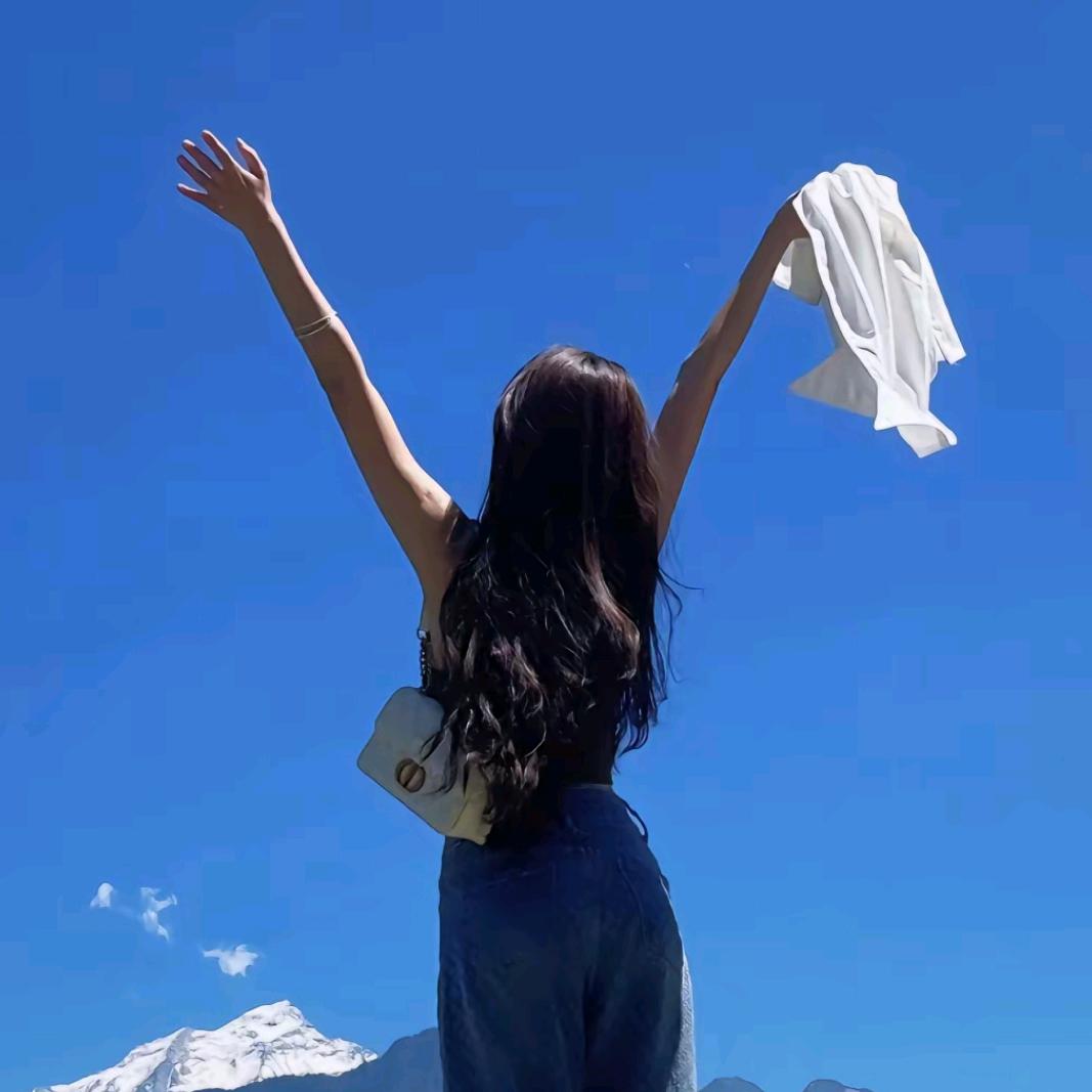 Nuyoah （字母反过来是好运）