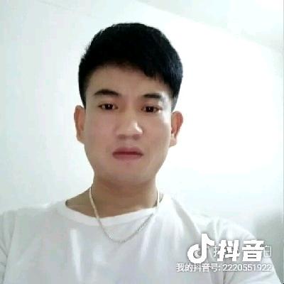 的默契的帅哥。