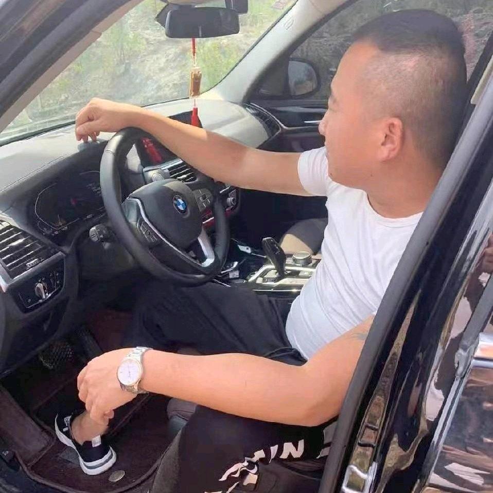 ℳঞ石头 ꦿ哥哥 ໌້ᮨ