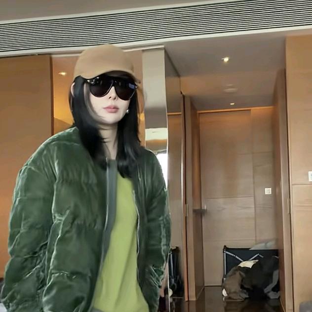 侯點點直播返场