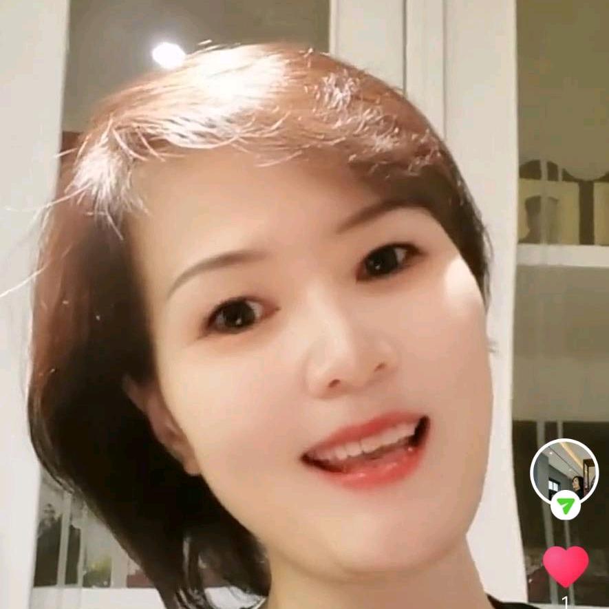 优雅女神蹦蹦恰