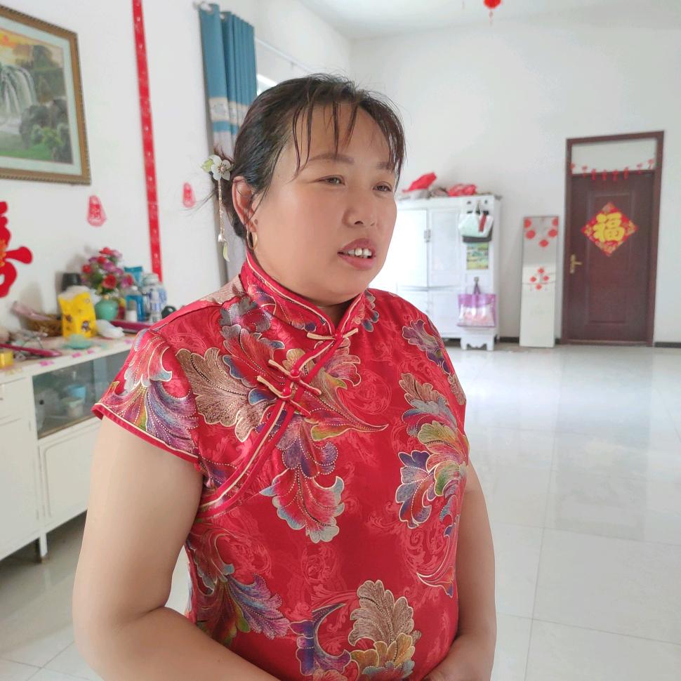 西上村龙鼓队，玲