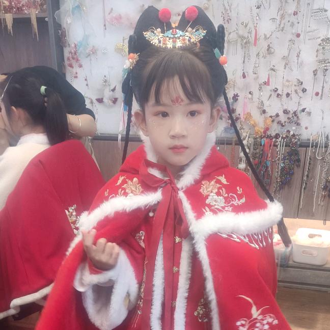 ─━═︿嚸嚸曰免檒ζ