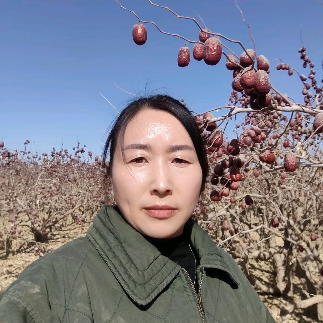 沙漠的清香  (英子)