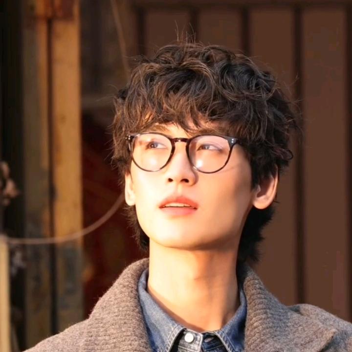 铁做的蛋黄果（见过黄俊捷版）