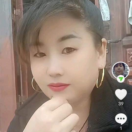 面对大海，春暖花开，