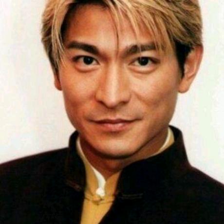 伟仔(๑• . •๑)