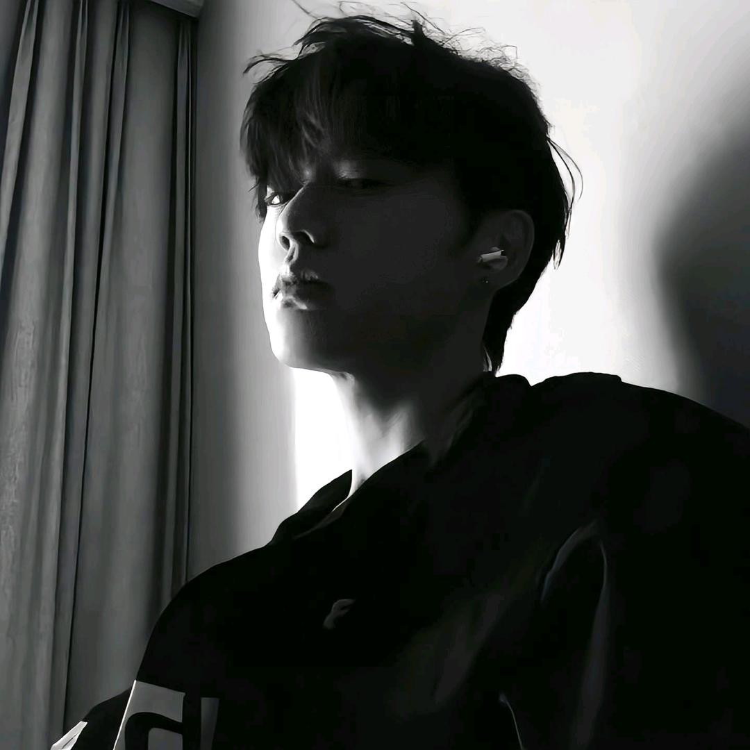 𝓢𝔁.贝吉塔🎸