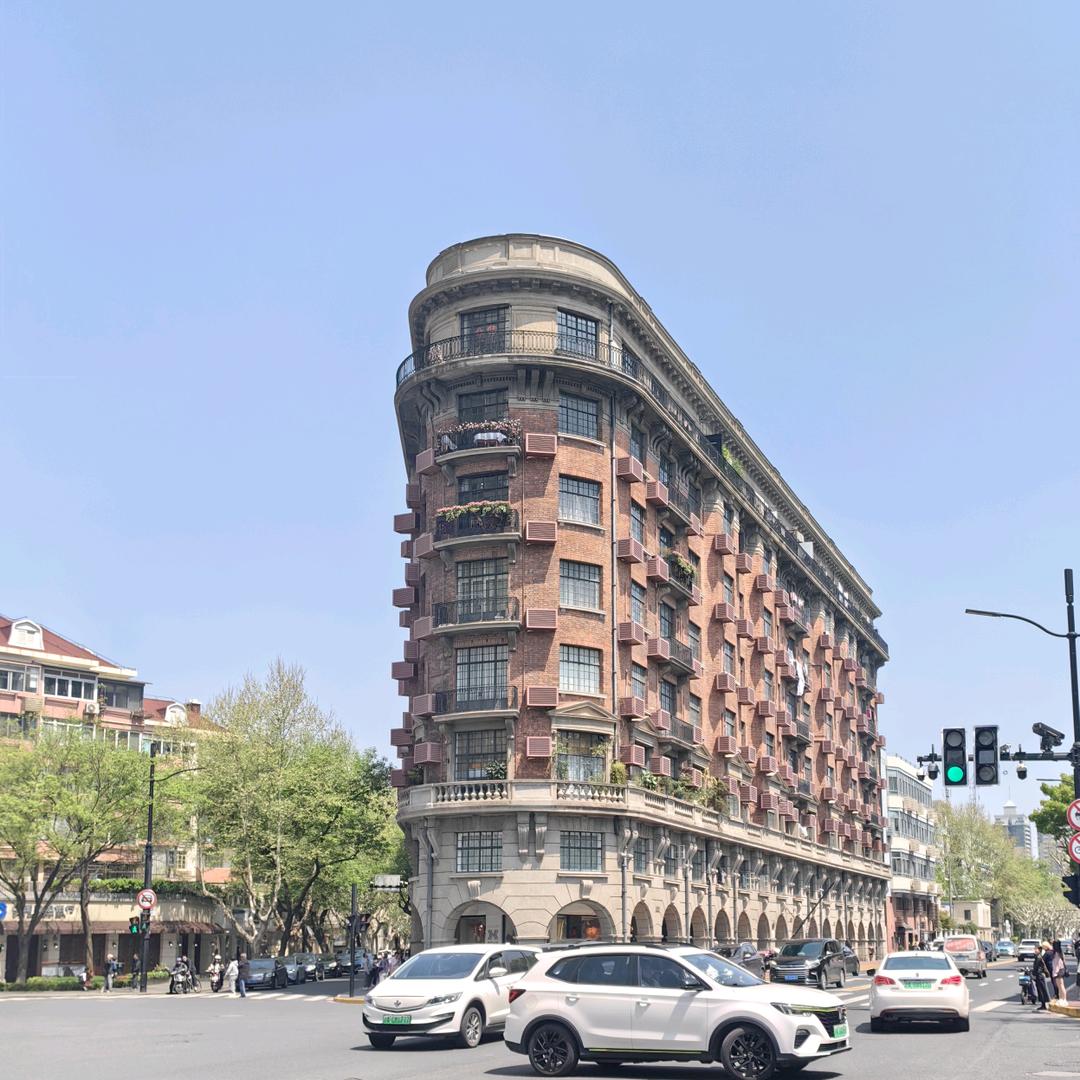 卡卡的口袋空空