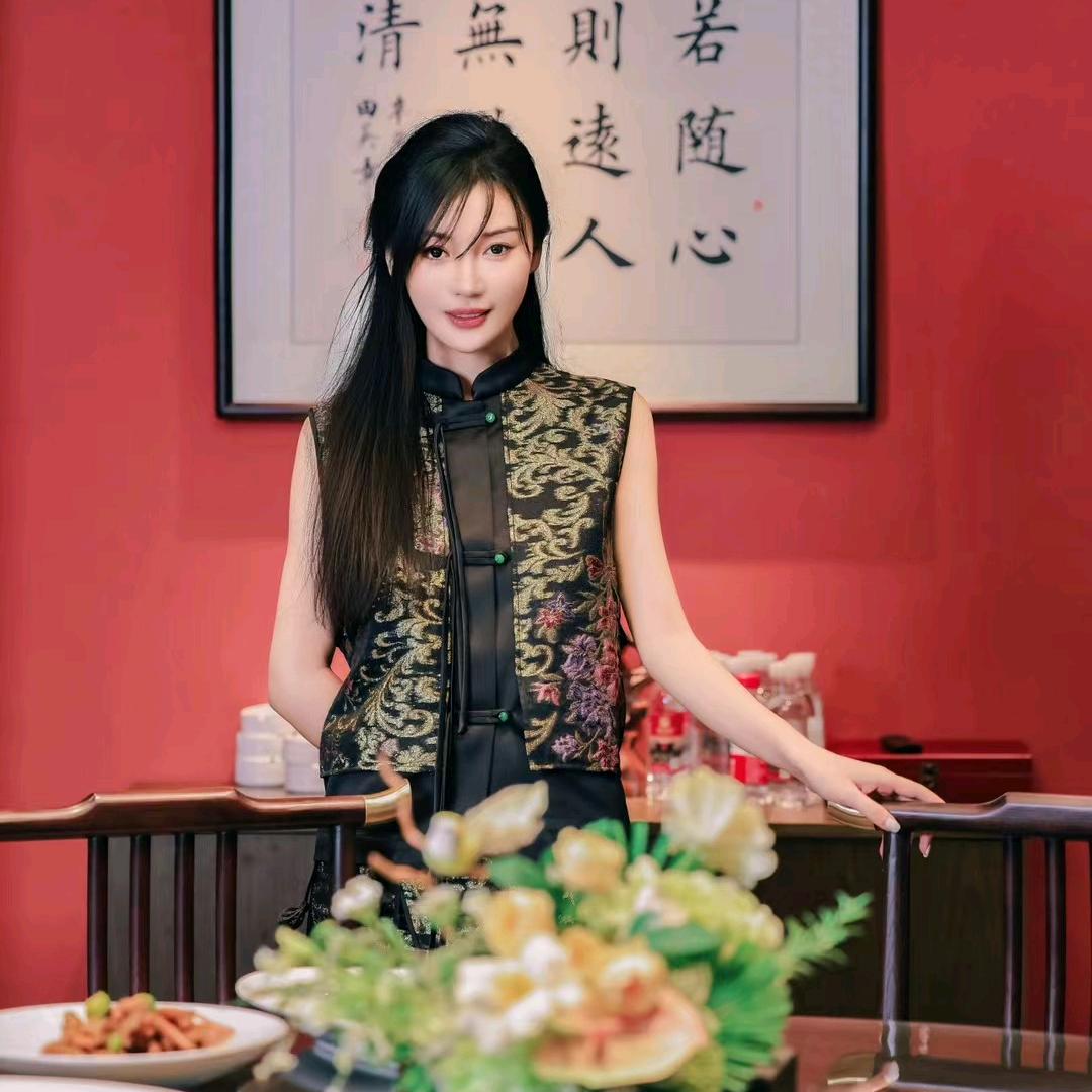 圆圆 序美人