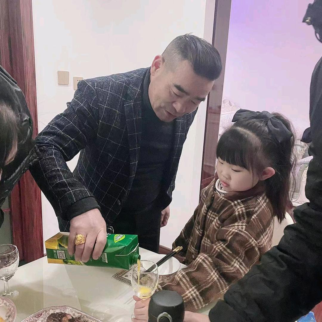汽车配件批发宏伟汽配