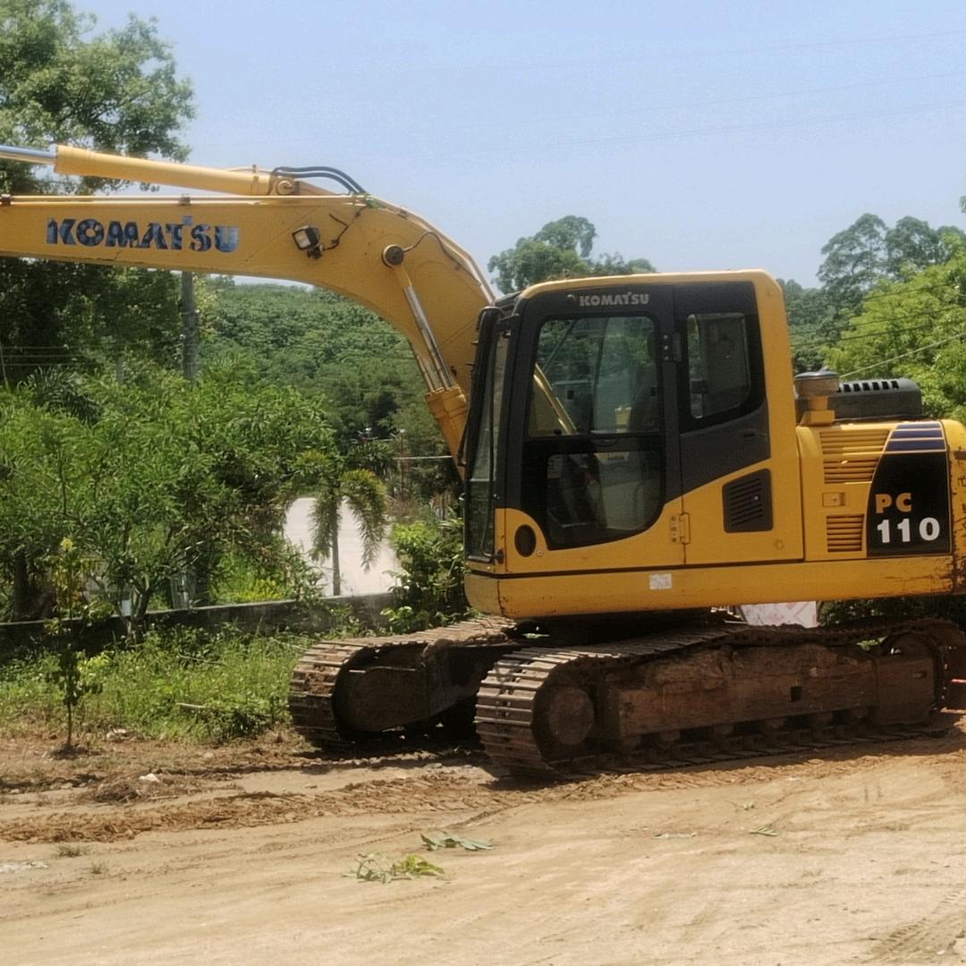 AA挖机出租大中小挖机夹木