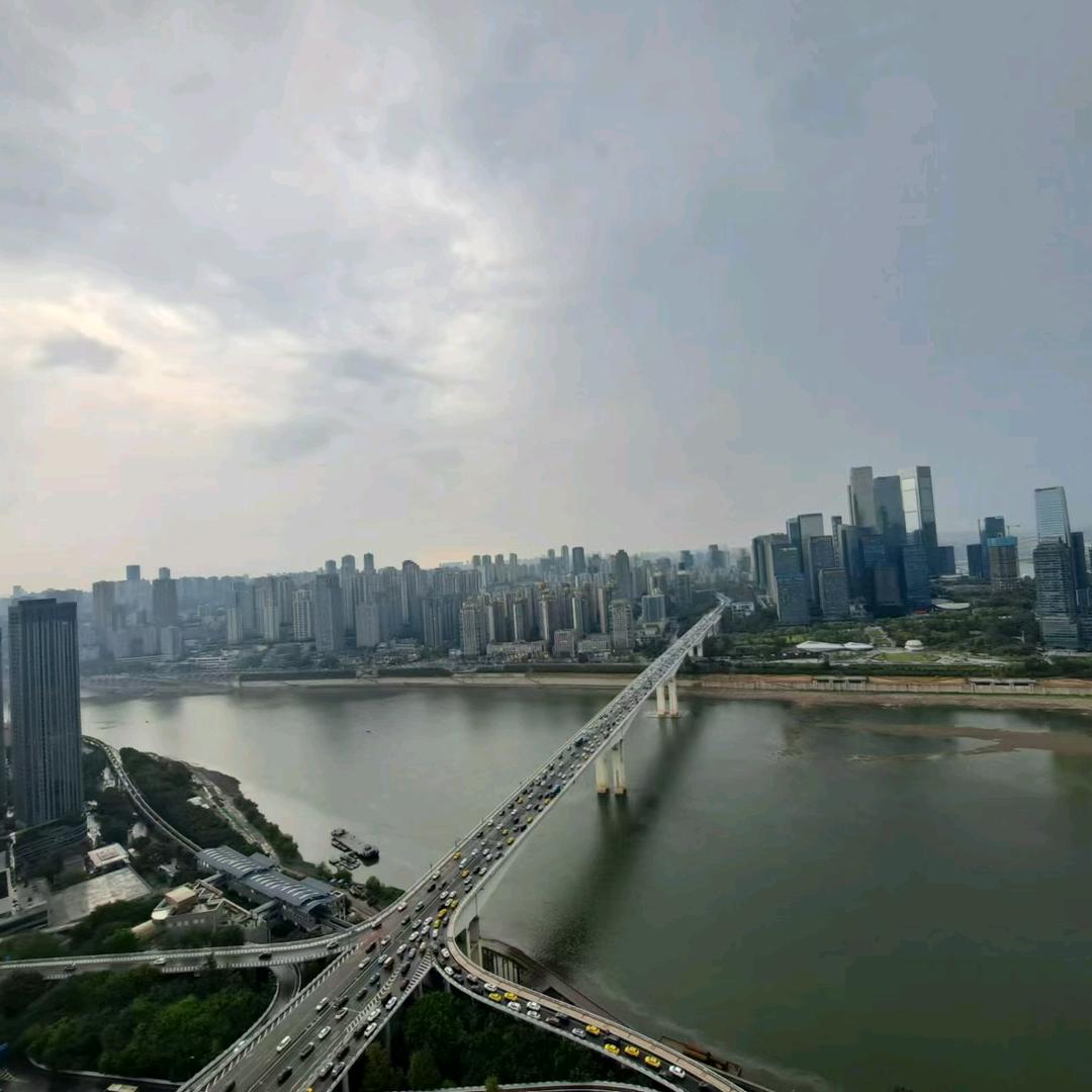 创泽房地产亮哥侃房(中介费900）