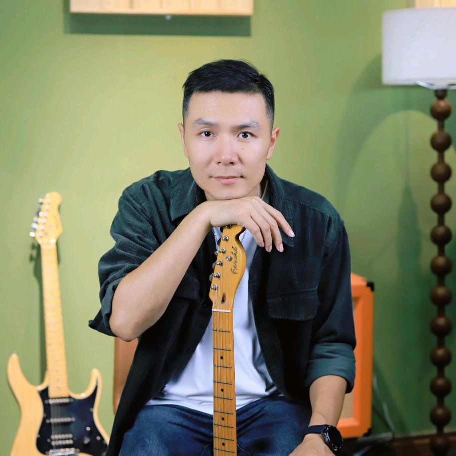 弹吉他林sir