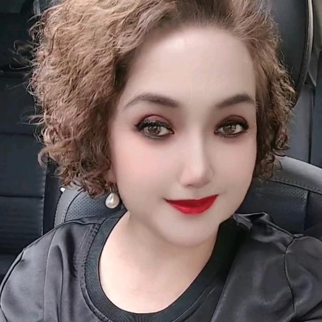 于田县贤妻之家服装零售店