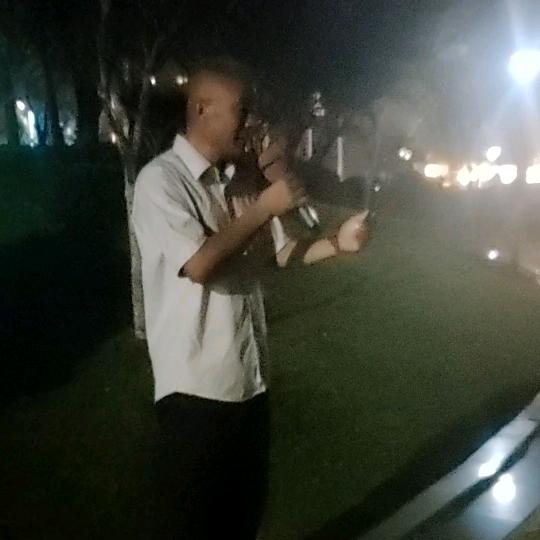 爱唱歌的祥子哥