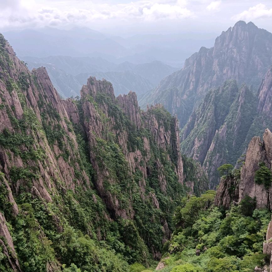 轻舟何时过万重山