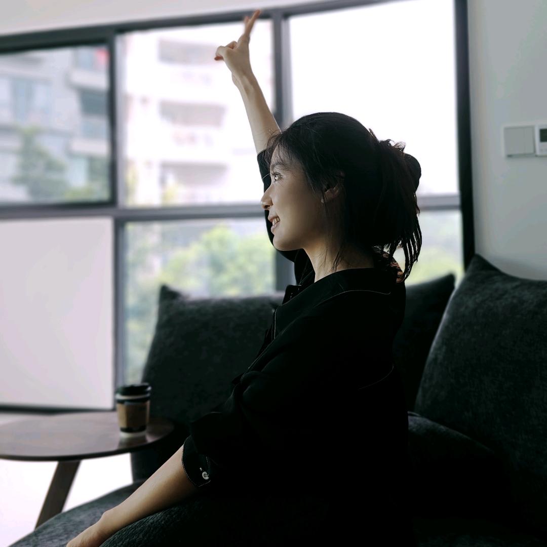 孟那懵啦