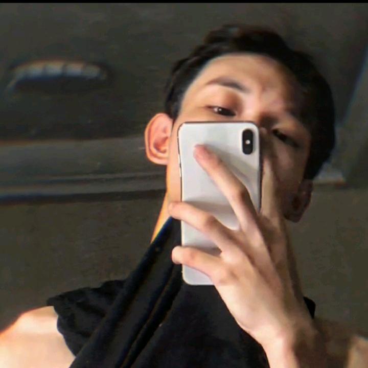 H、R