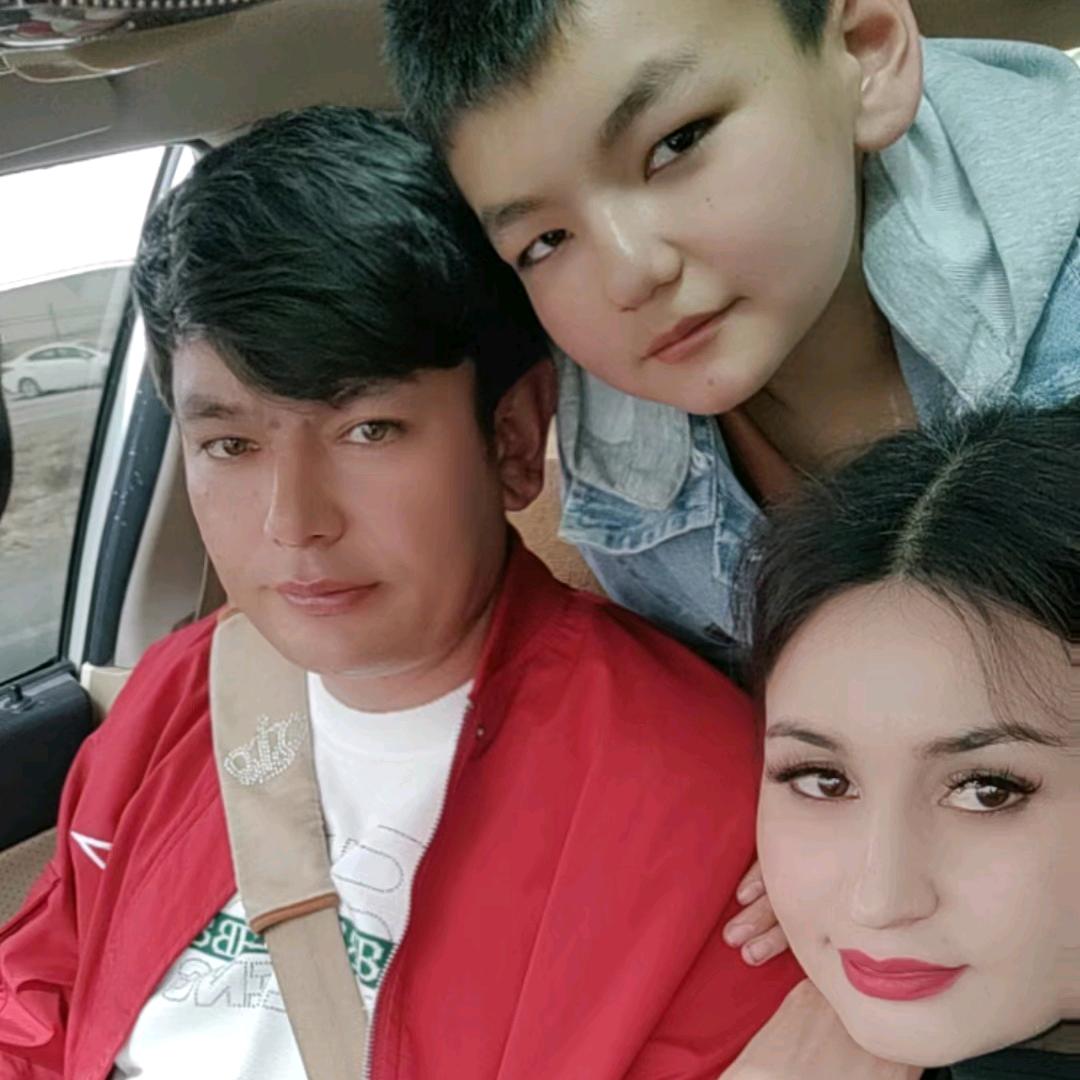 白发大哥