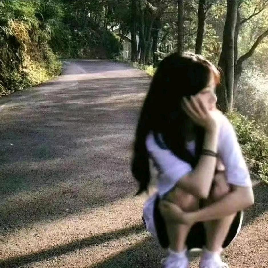 18岁性感母蟑螂