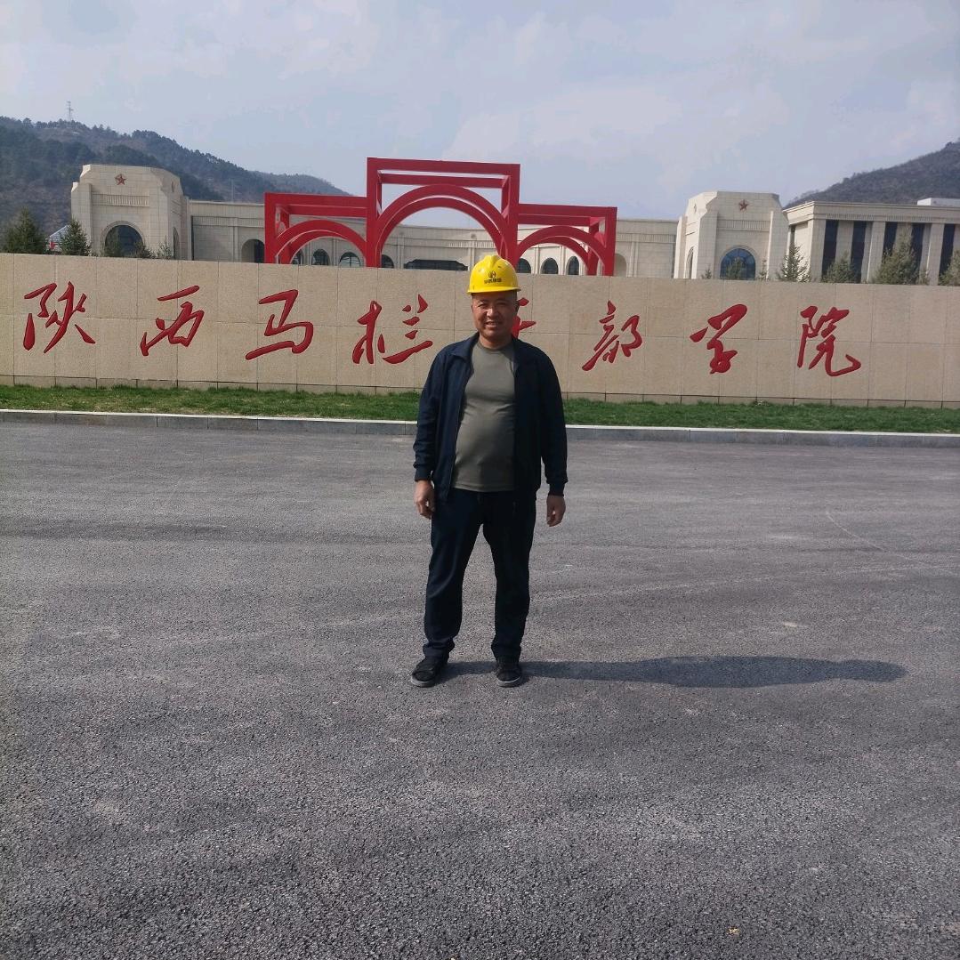 花有重开日，人无再少年。