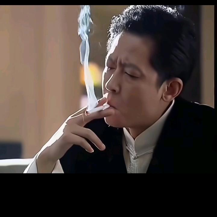 破晓烟尘