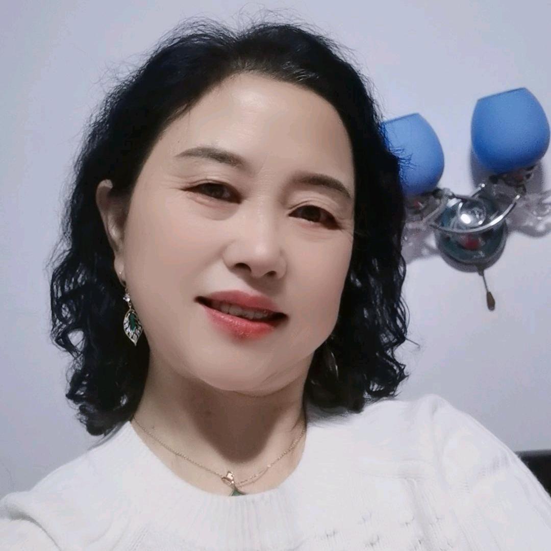 彭艺🔥早上（6：30开播》