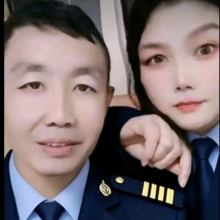 前途光明，小凳子